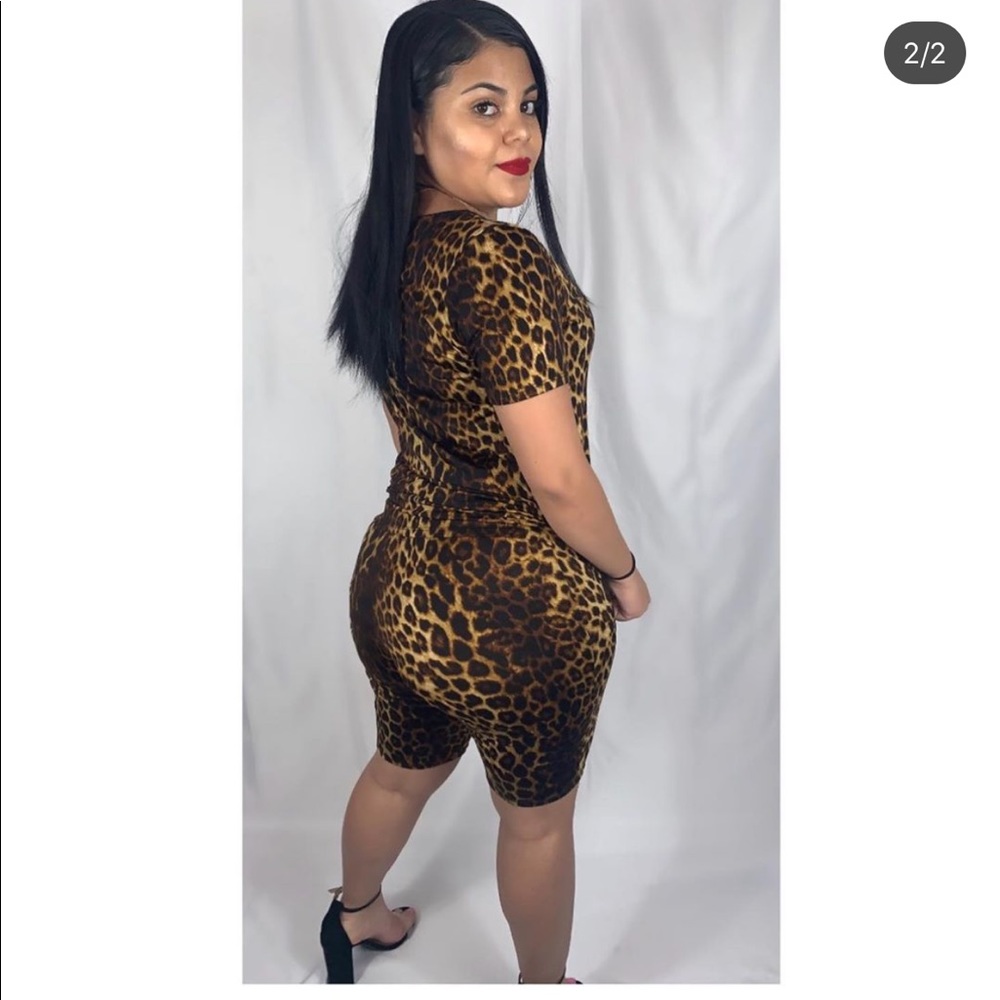 Cheetah Set - Picture 2 of 2